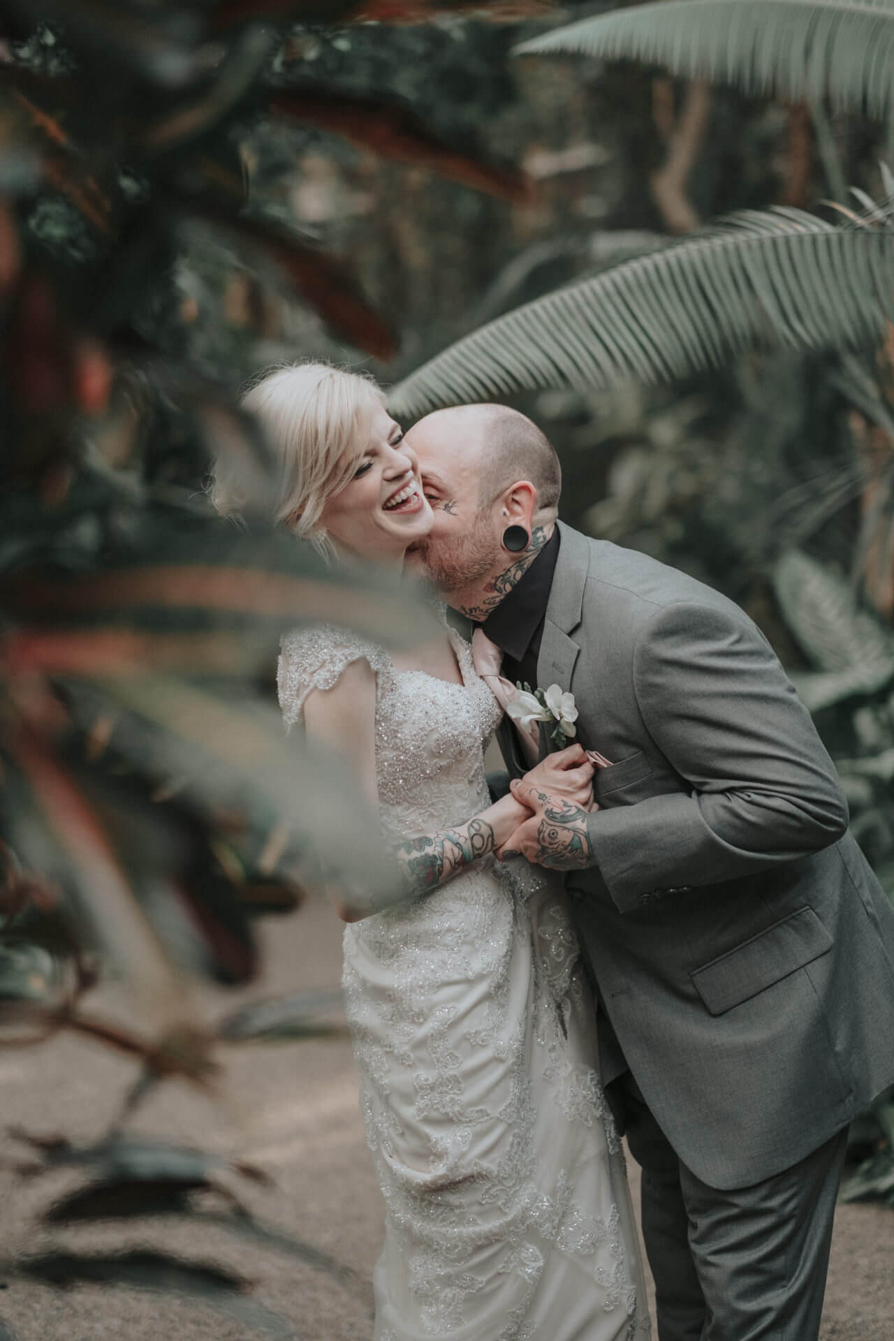 Des Moines Botanical Gardens Wedding Montana Wedding Photographers | Cluney Photography