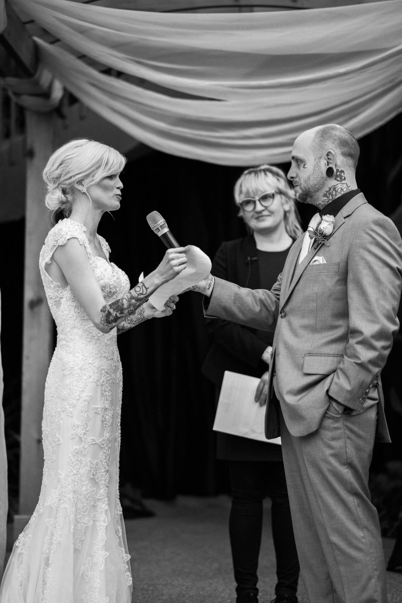 Des Moines Botanical Gardens Wedding Nashville Wedding Photography | Cluney Photography