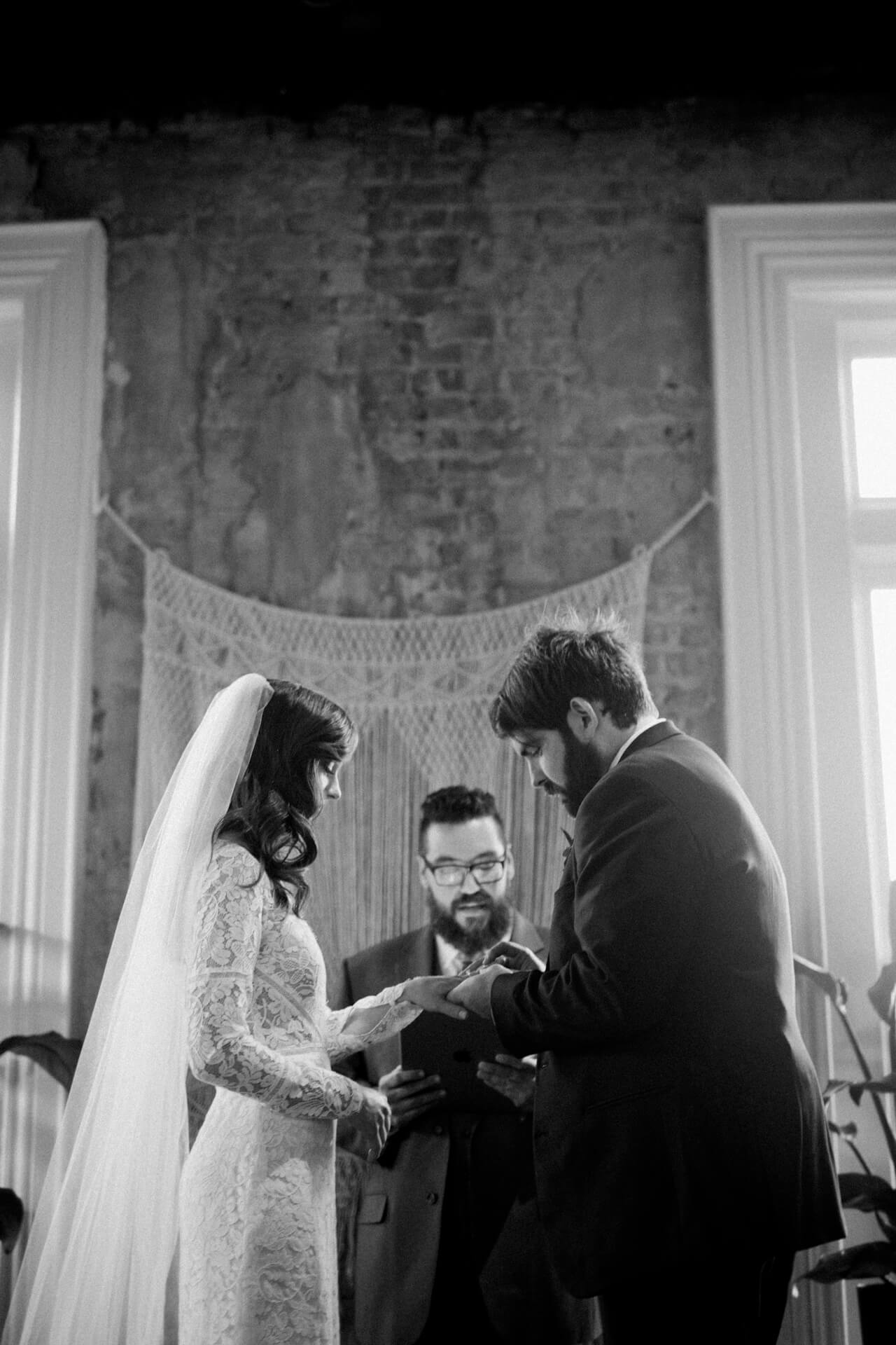 Des Moines Wedding Photographers Downtown Nashville Weddings
