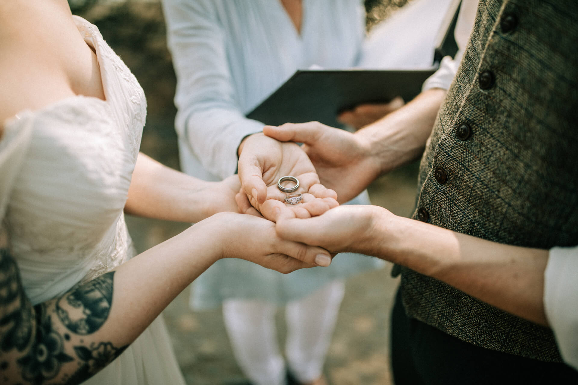 Des Moines Wedding + Elopement Photographers Iowa City Wedding Photography | Cluney Photography