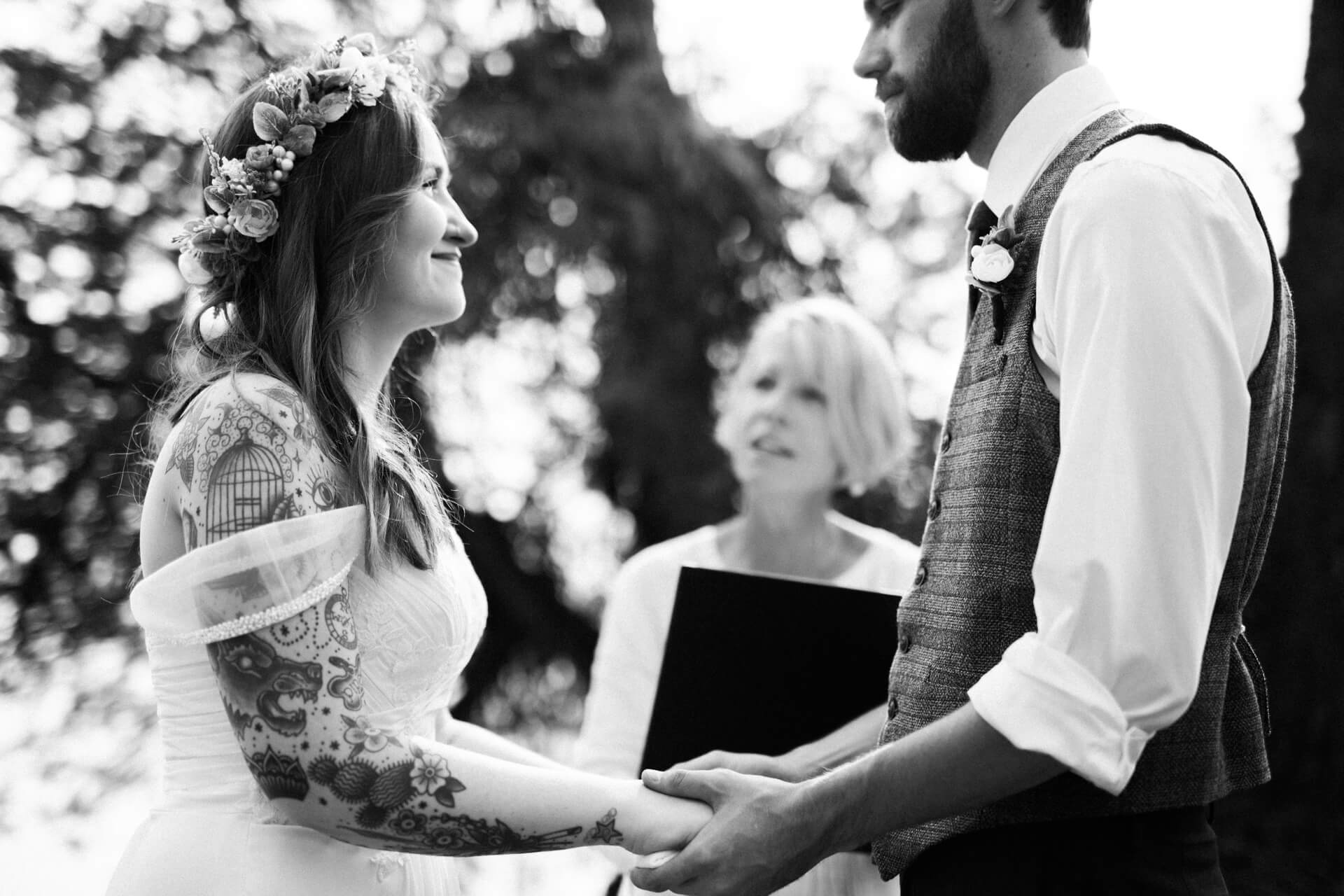 Des Moines Wedding + Elopement Photographers Montana Wedding Photographers | Cluney Photography