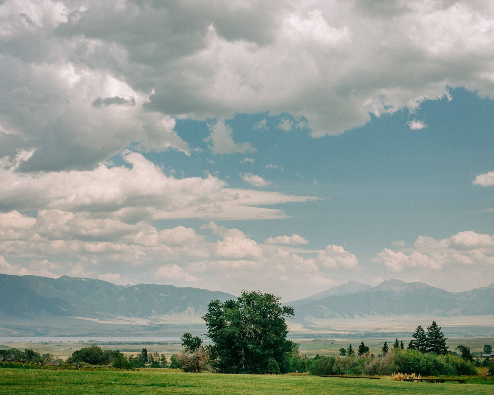 Des Moines Wedding Photographers Des Moines Wedding Photographers | Cluney Photography