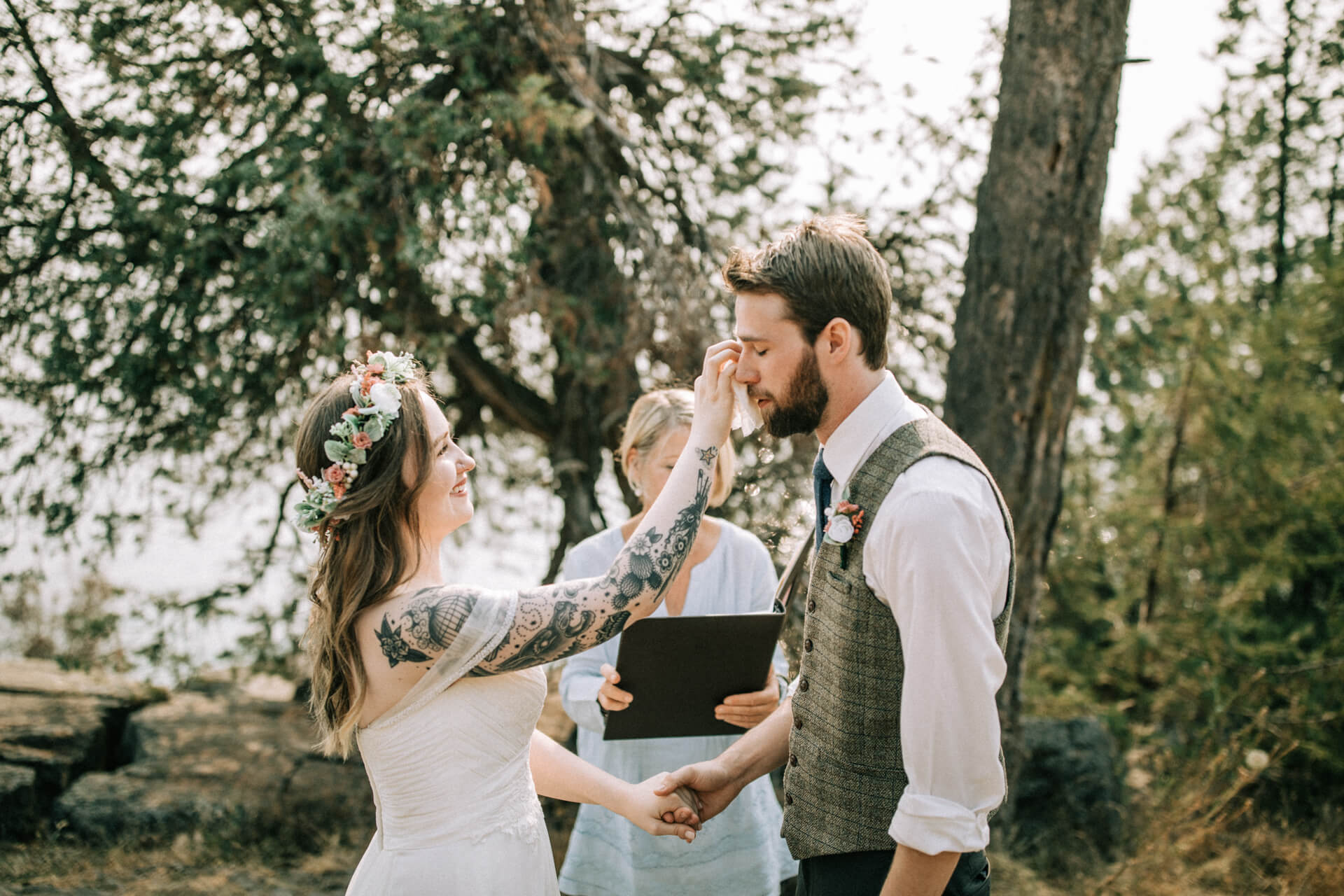 Des Moines Wedding Photographers Des Moines Wedding Photographers | Cluney Photography