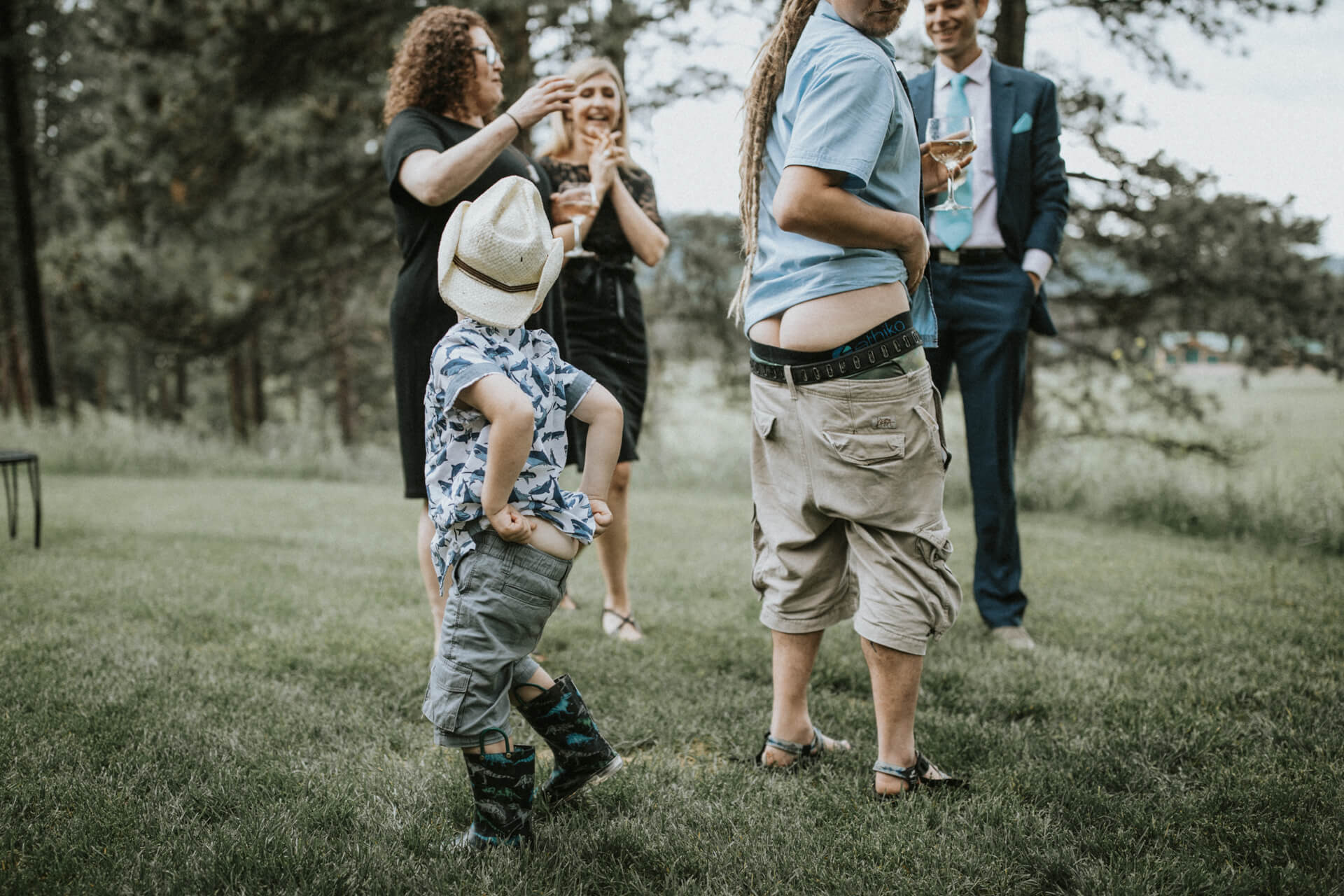 Des Moines Wedding Photographers kids doing funny stuff at weddings