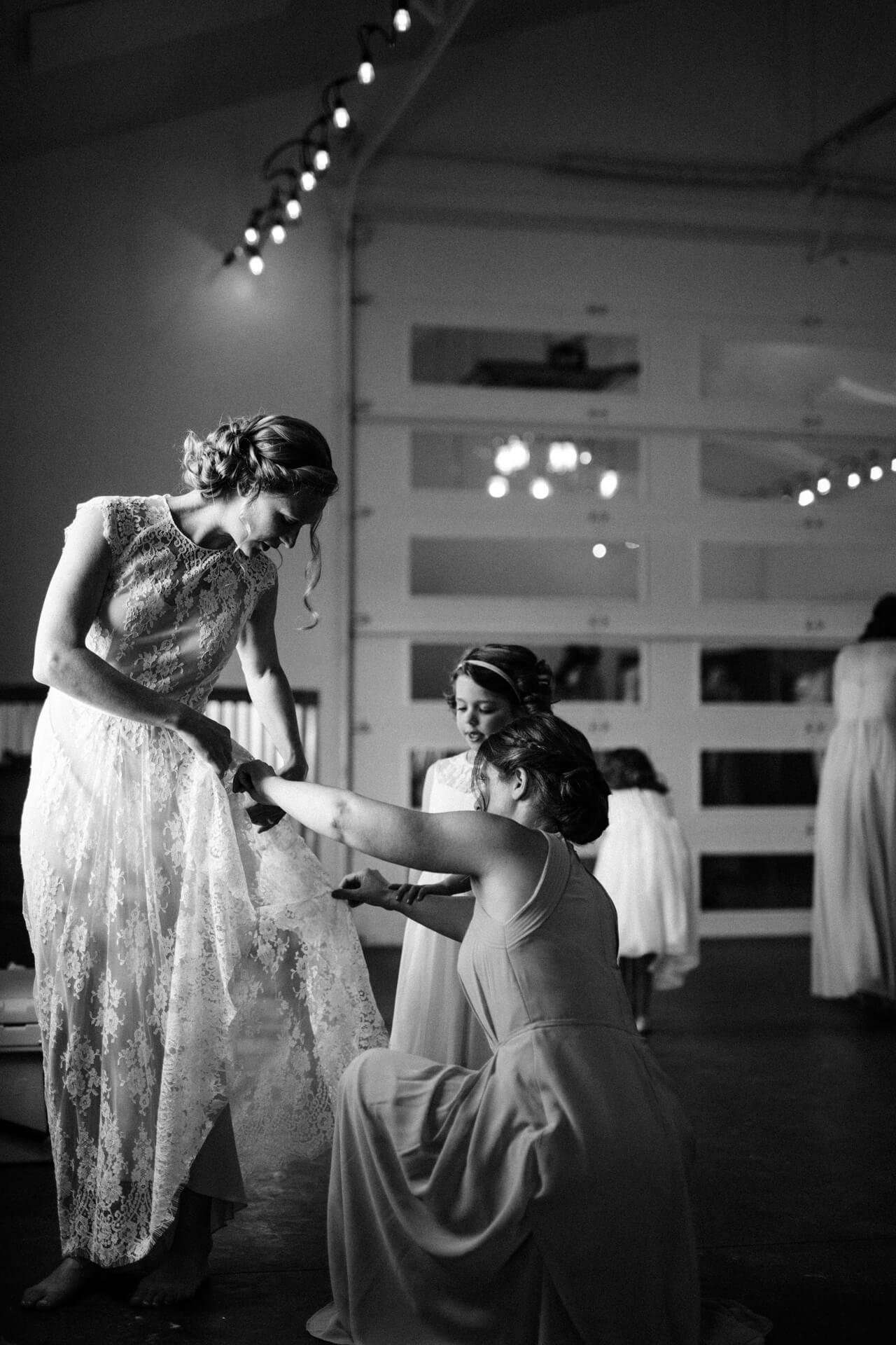 Des Moines Wedding Photographers Nashville Wedding Photographers | Cluney Photography
