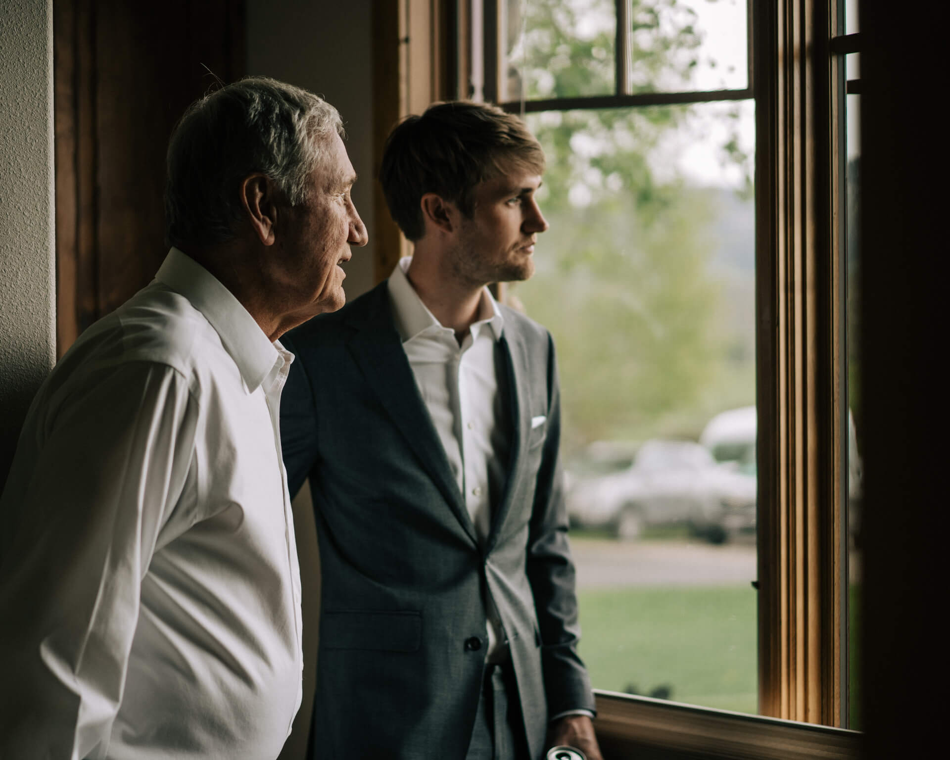 Des Moines Wedding Photographers Iowa City Wedding Photographers | Cluney Photography