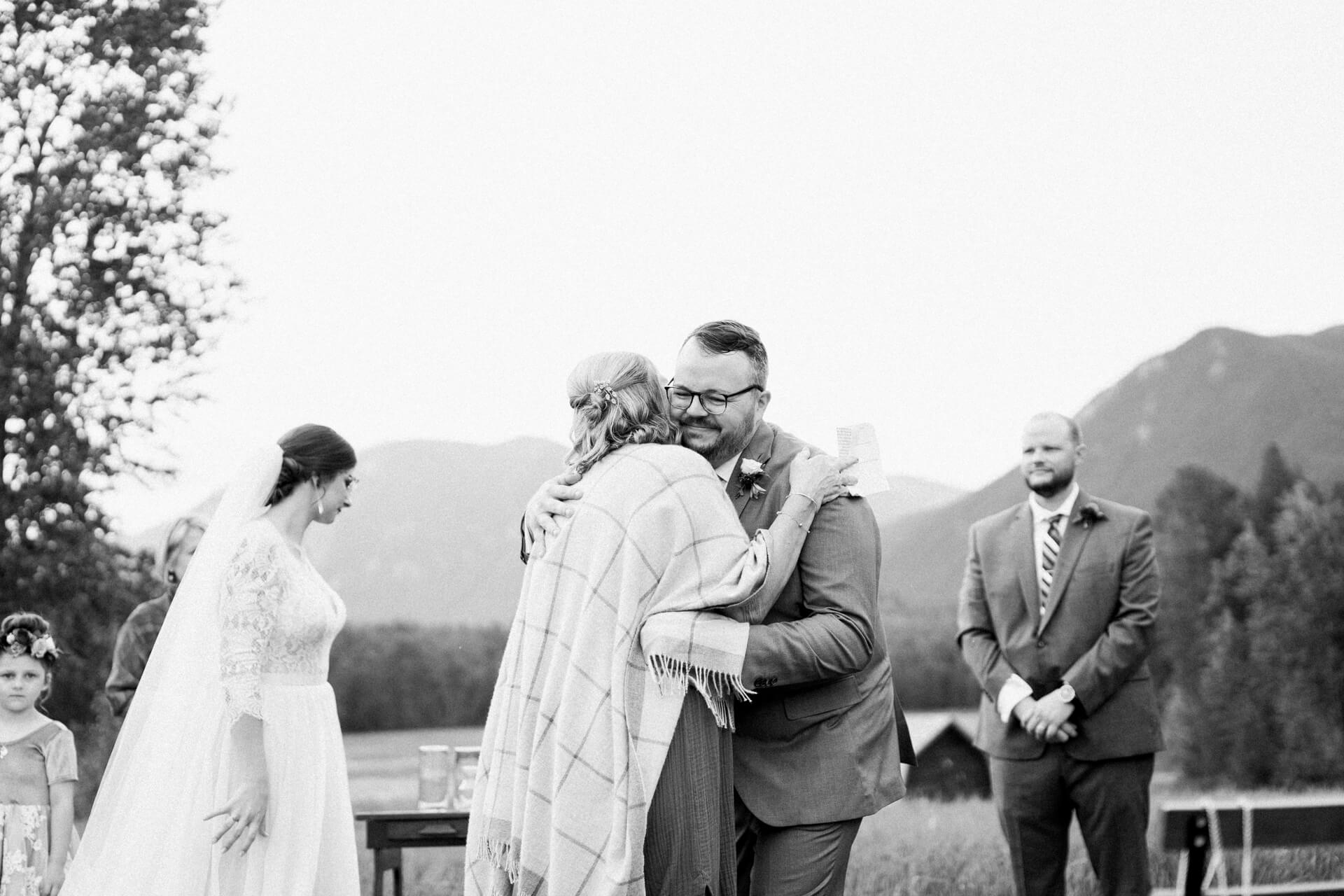 Des Moines Wedding Photographers Okoboji Wedding Photographer