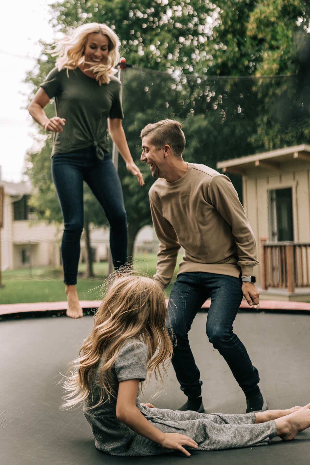 Des Moines Family Photographer at home family lifestyle photography in Des Moines, IA